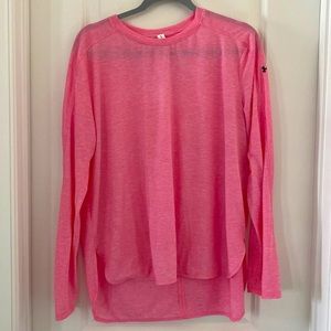Under Armour Womens XL lightweight top with back cut out